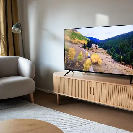 Freshly Renovated 2-bedroom In Centrum 公寓 *