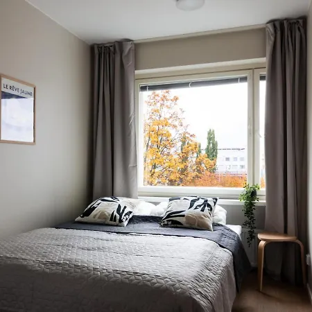 Freshly Renovated 2-bedroom In Centrum *