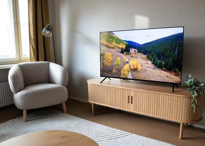 Freshly Renovated 2-bedroom In Centrum Appartement *